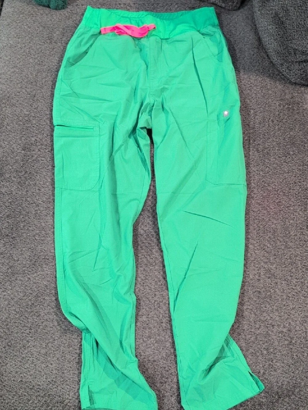Figs Women's Green Scrub Pants & Top Set